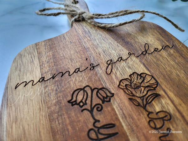 Personalized Mother's Cutting Board, Mother's Day Gift, Engraved Gift with Children Names, Birth Flowers
