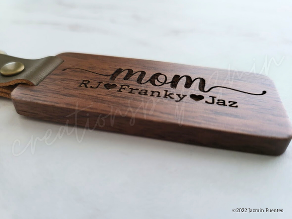 Mother's Day Gift, Personalized Wood Mom Keychain with Children Names, Mother Custom Keychains, Grandmother Keychain, Grandchildren Names